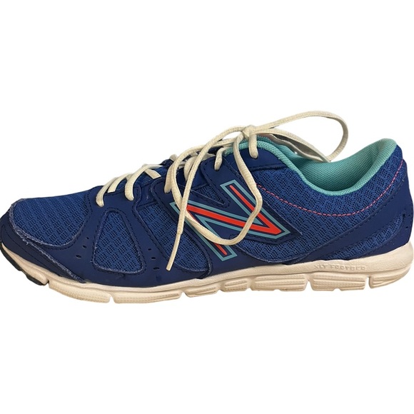 New Balance 550 V3 women's running shoe Size 8 B - Picture 2 of 8